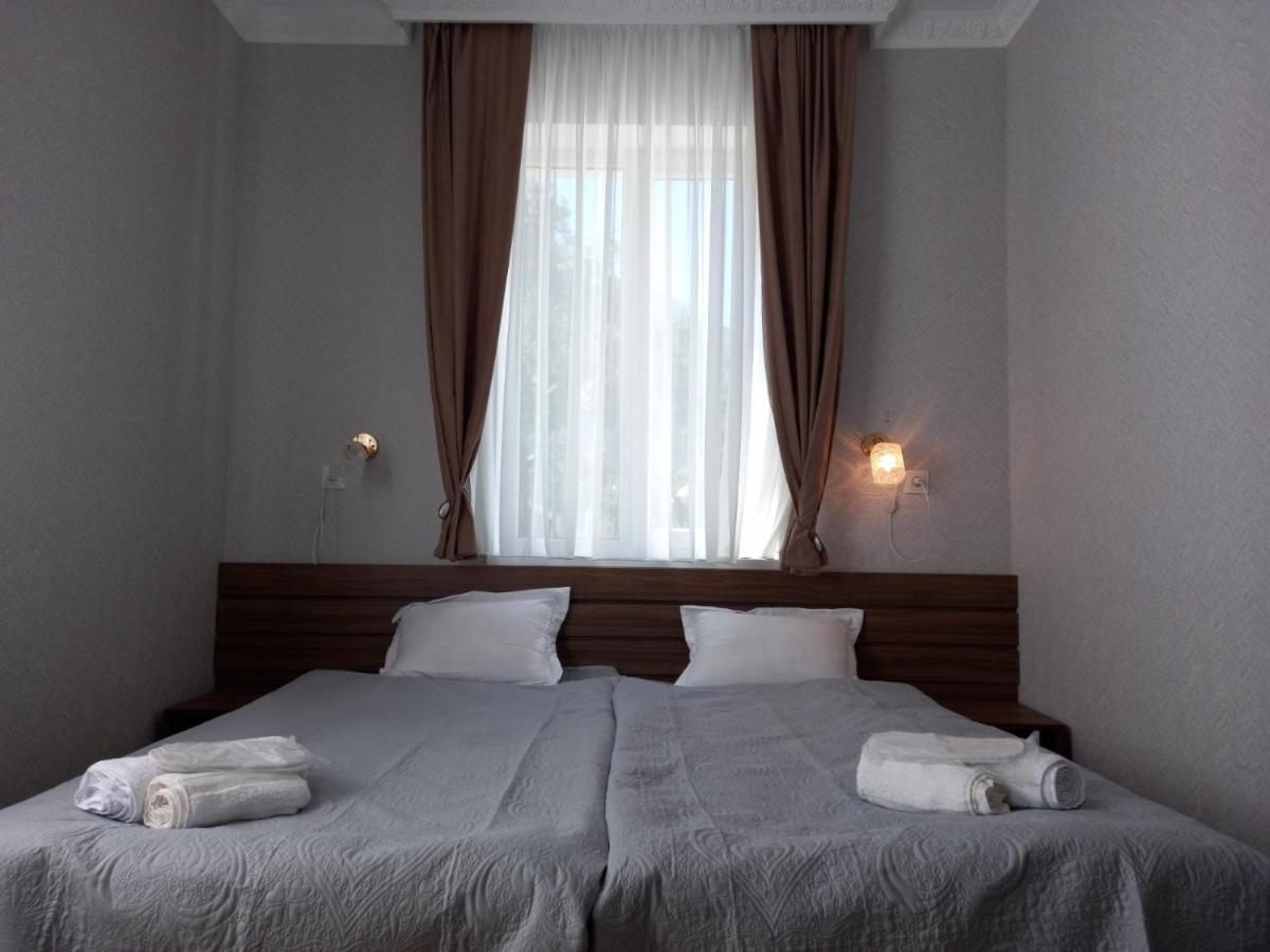 Bed and Breakfast Mountain Heart Kazbegi Esterno foto