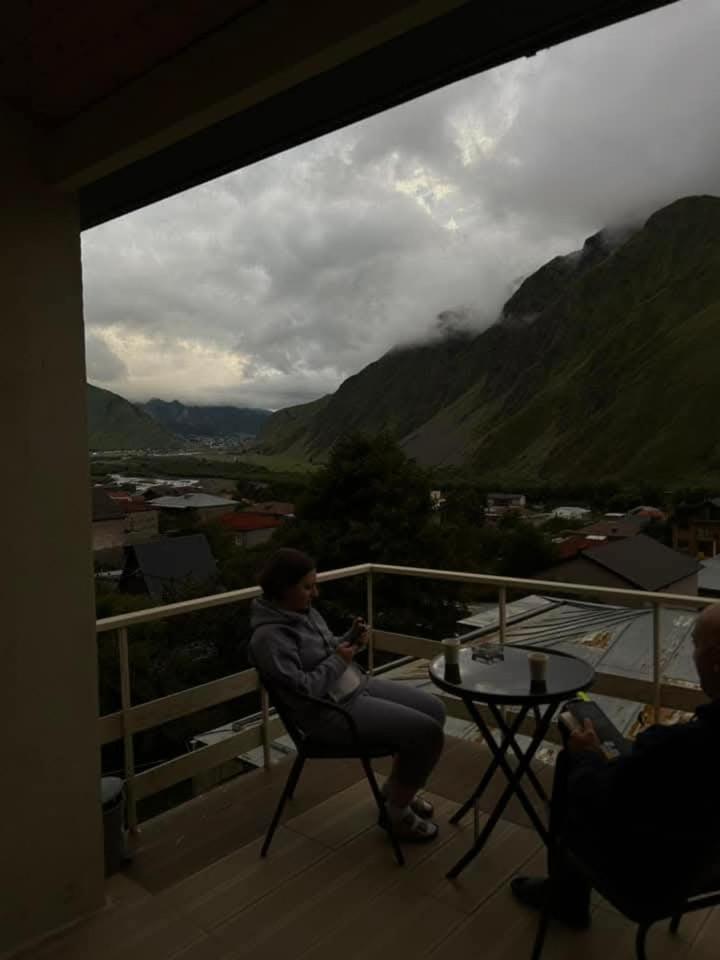 Bed and Breakfast Mountain Heart Kazbegi Esterno foto