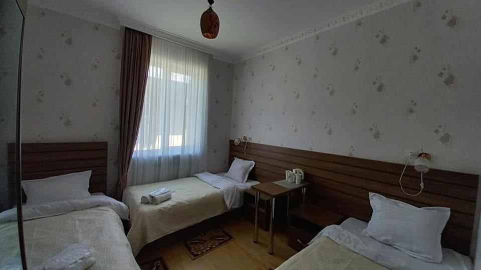 Bed and Breakfast Mountain Heart Kazbegi Esterno foto